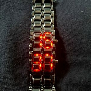 Black Metal Men's Watch w/ Bracelet look